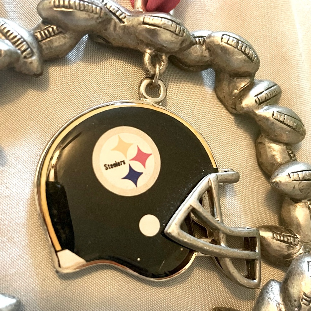 🏈 Pittsburgh Steelers Ornament 🏈